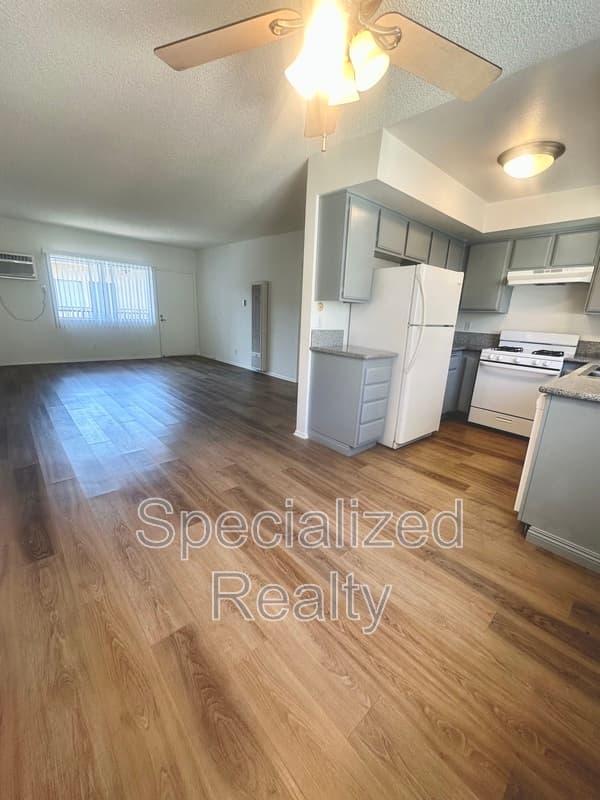 Glendale Condo: 824 E Windsor Rd