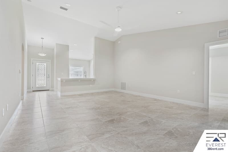 Palm Coast House: 6 Karl Court