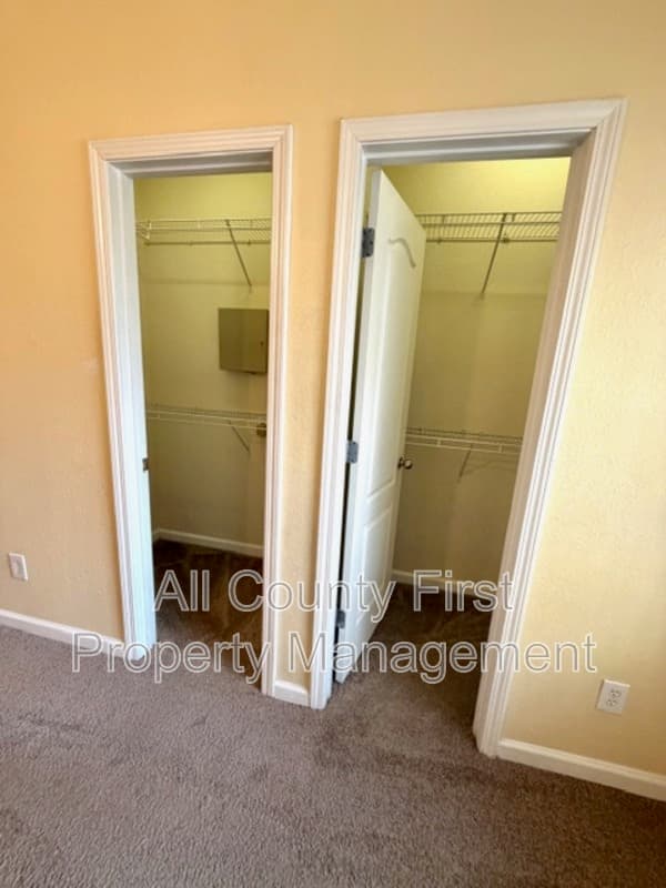 Lithonia House: 1368 Rogers Trce