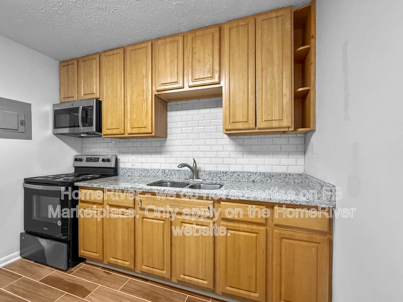 Jacksonville Condo: 5745 Antoinette Ln