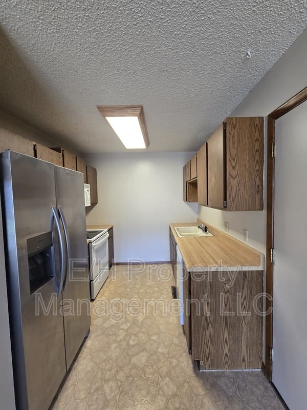 Wichita Condo: 7003 West O'Neil Street