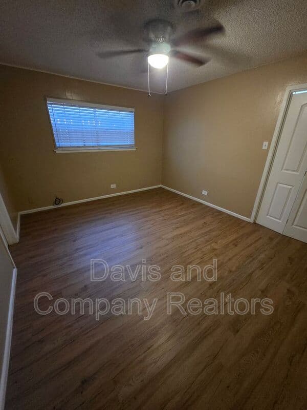 Midland Condo: 3310 Bedford Ave
