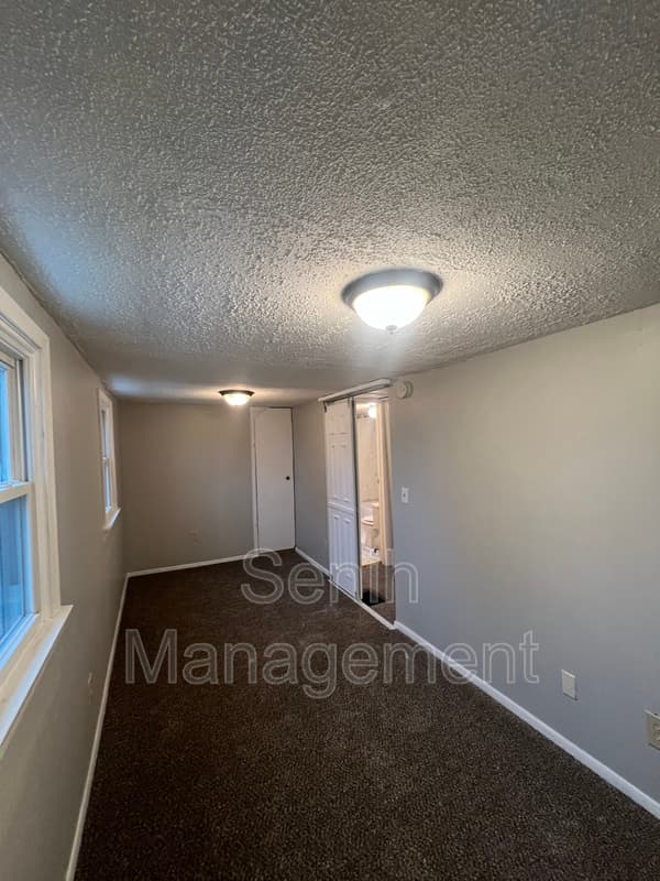 Westland House: 8046 Beatrice