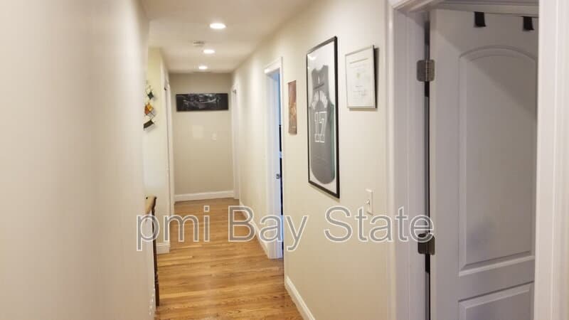 Hyde Park House: 29 Manila Avenue