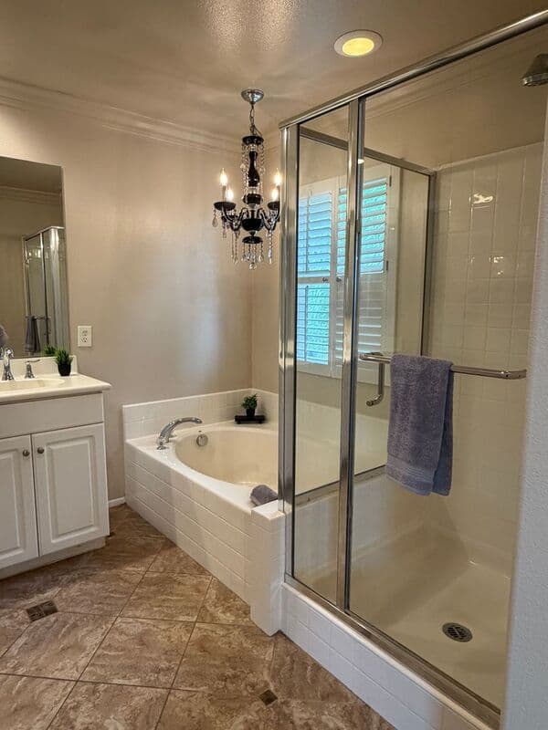 Murrieta House: 33770 Willow Haven