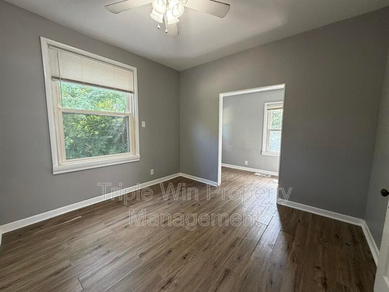 Maplewood House: 7790 Folk Ave.