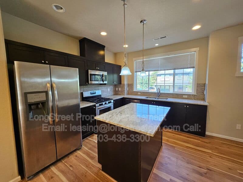 Portland Townhome: 14976 NW Orchid St