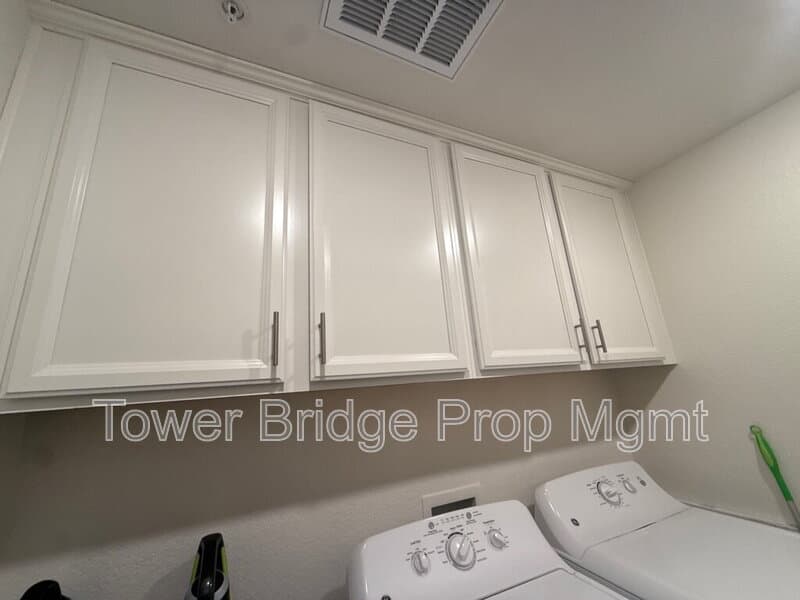 Rancho Cordova House: 12722 Montbrook Way