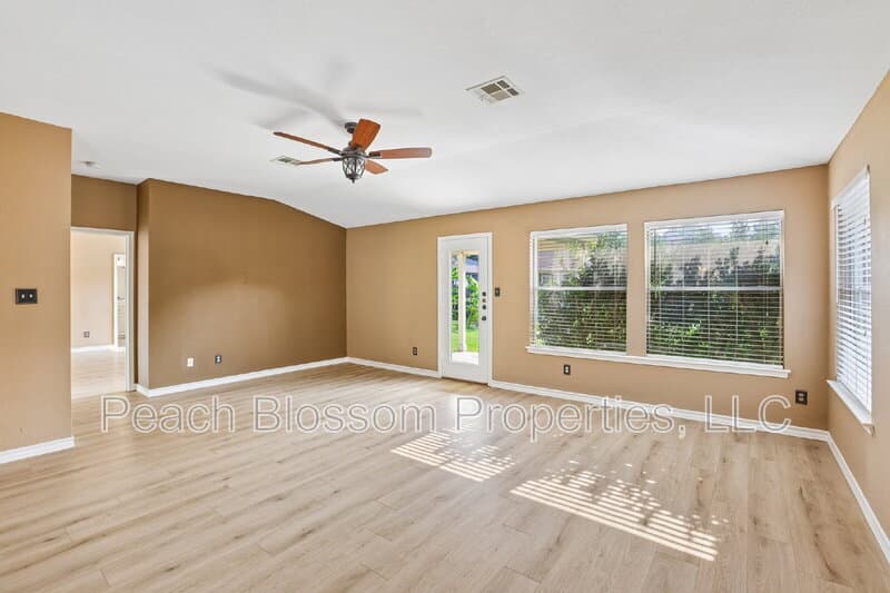 Round Rock House: 2656 Bradley Lane