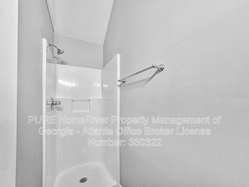 Covington House: 70 Cinnamon Oak Cir