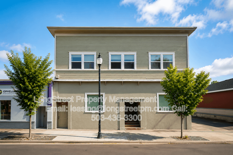 Albany House: 417 SE Lyon St