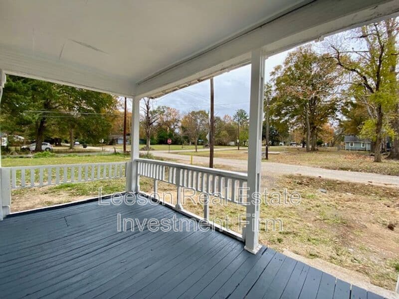 Shreveport House: 3106 Boone St