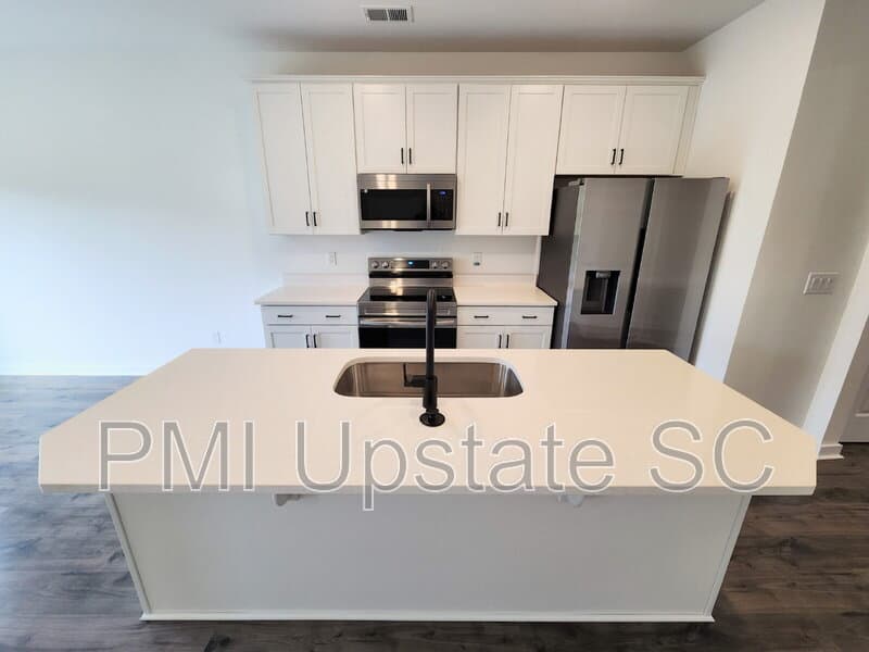 Spartanburg Townhome: 1283 Westgate Vlg Dr