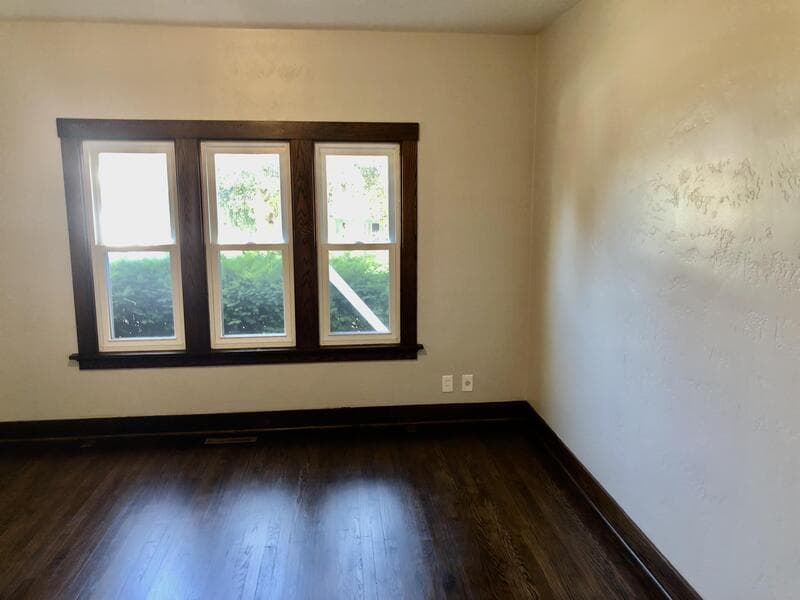 Manitowoc Condo: 722 South 22nd Street - Lower