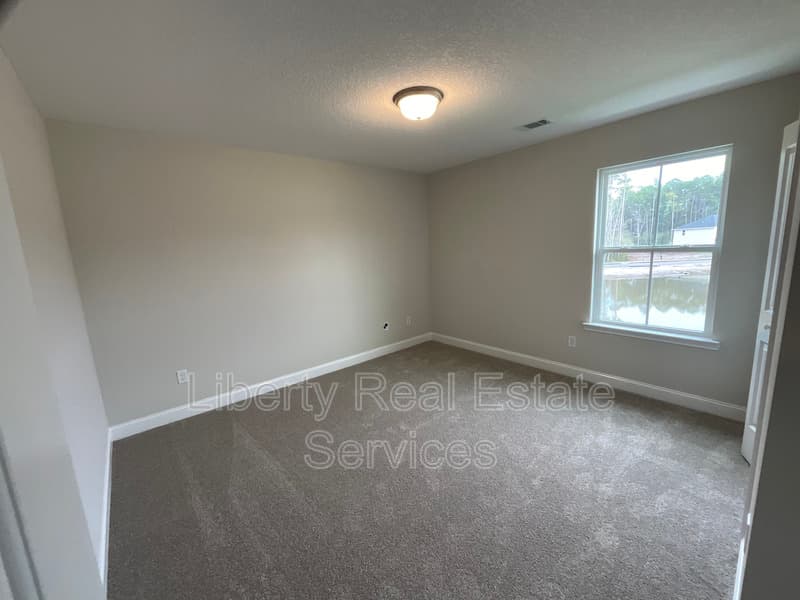 Hinesville House: 861 Grayson Ave