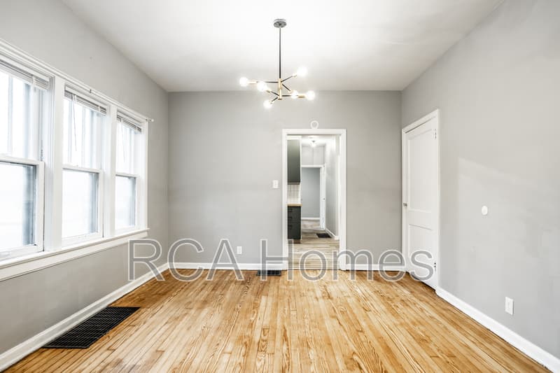 Indianapolis House: 1046 Bradbury