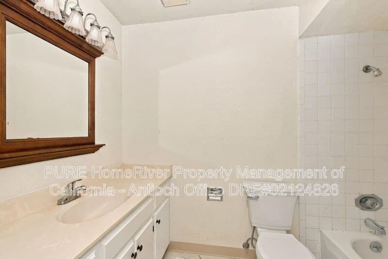 Antioch House: 1805 Candice Ct