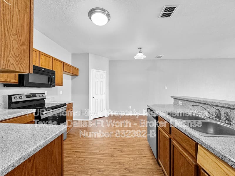 Forney House: 122 Independence Trl