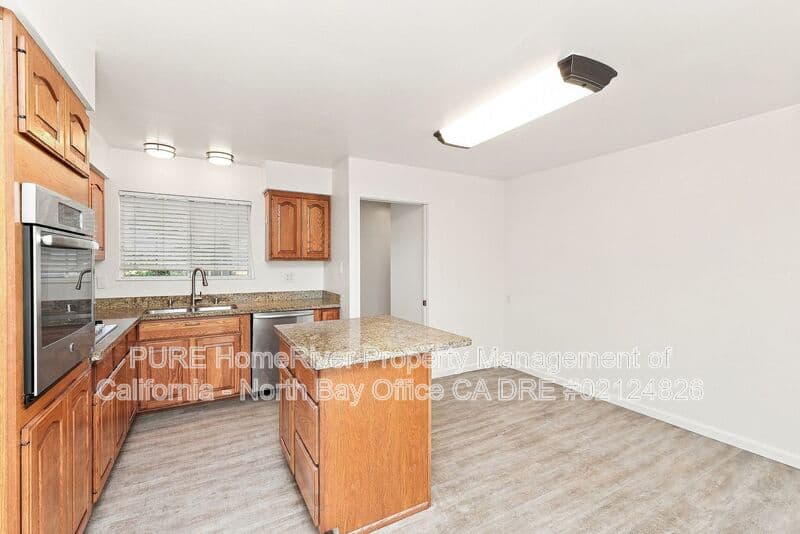 Rohnert Park House: 257 Allan Avenue