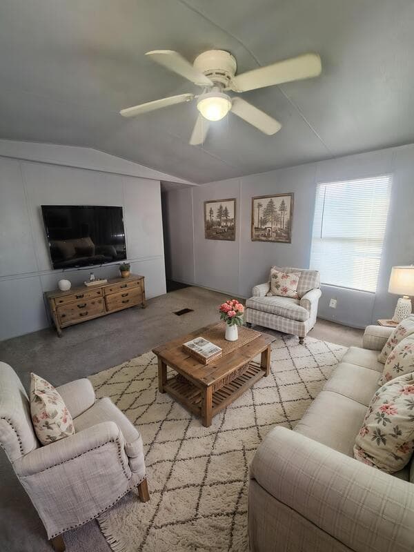 Alvin House: 775 steele rd