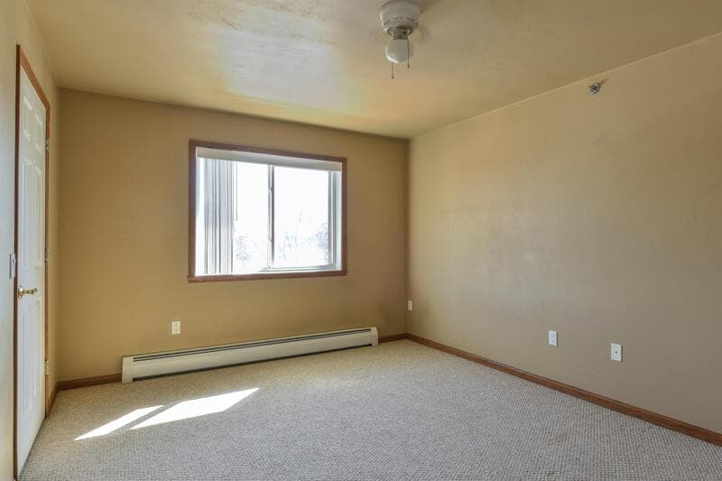 Little Chute Condo: 830 East Elm Drive - 3J