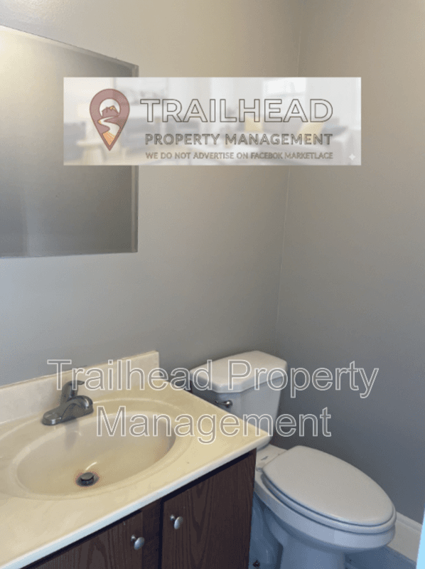 Ferrelview Townhome: 219 N Garrison Ave
