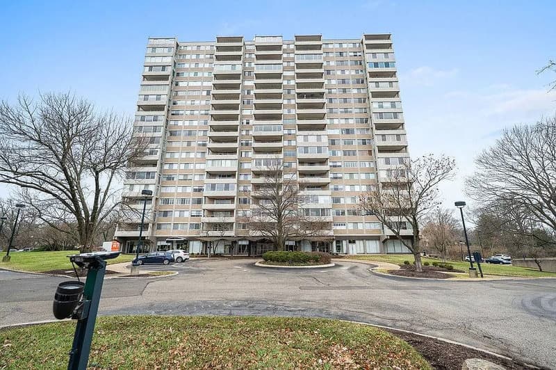 Cincinnati Condo: 2324 Madison Rd