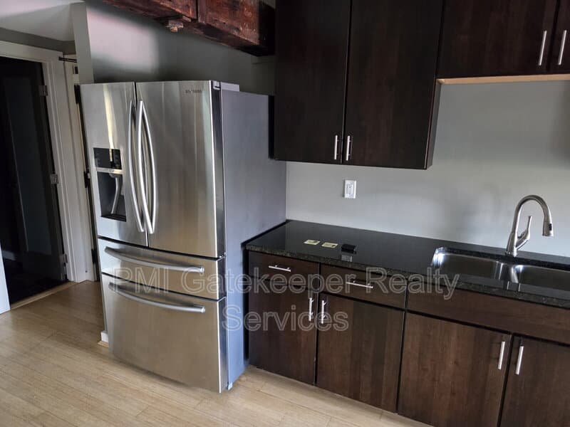 Cincinnati Condo: 1202 Main St