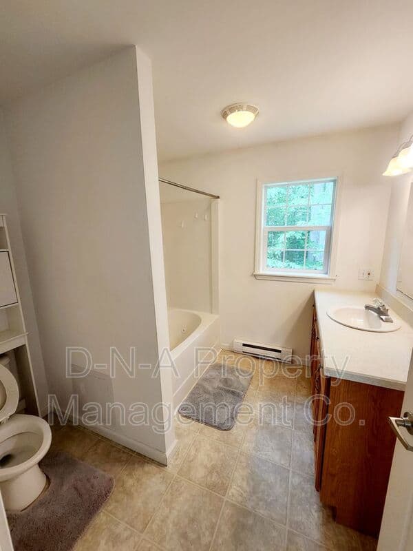 Tobyhanna House: 9421 Juniper Dr (J007)