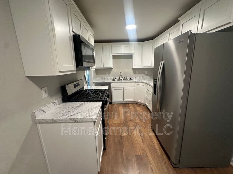 Tulsa House: 7524 E Newton Pl