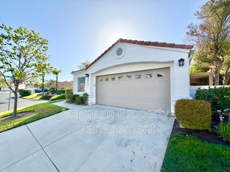 Murrieta House: 40153 Corte Lorca