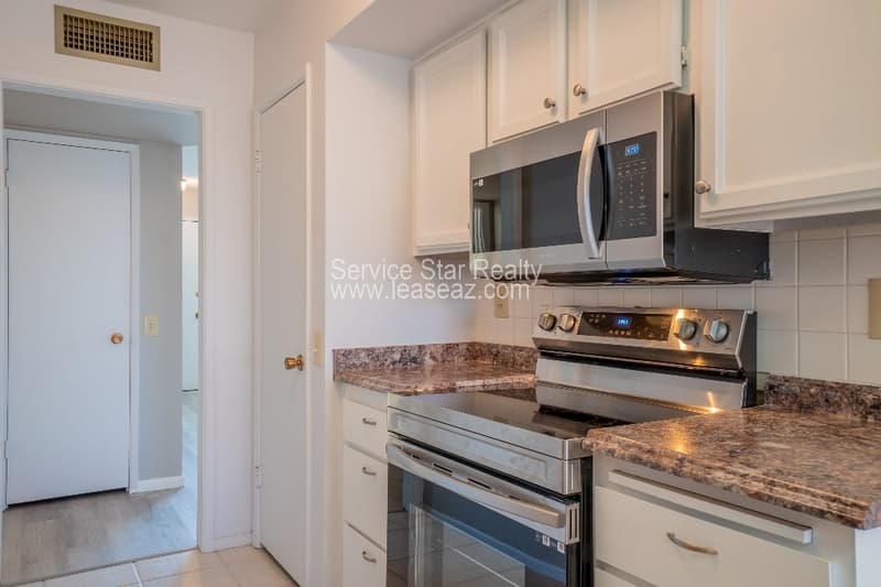Sun City House: 17230 N Palo Verde Dr