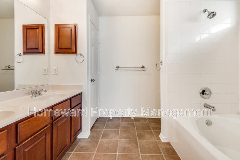 Aubrey House: 10256 Franklin Drive