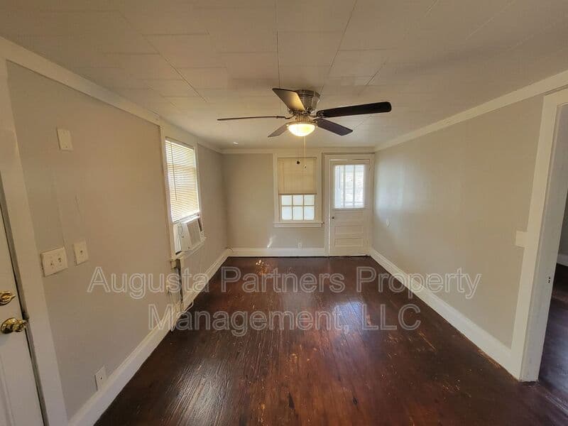 Augusta Condo: 1951 Barnes Rd
