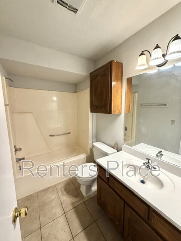 Tulsa House: 1525 E 73rd Pl