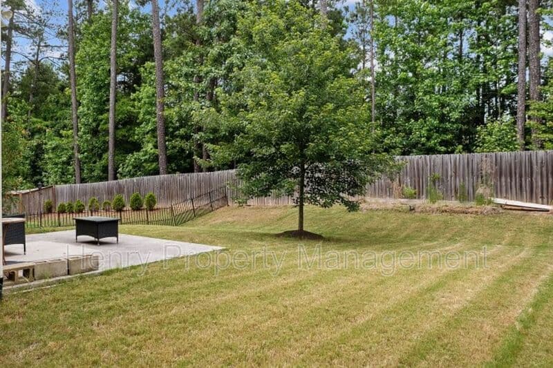 Apex House: 856 Bay Bouquet Lane