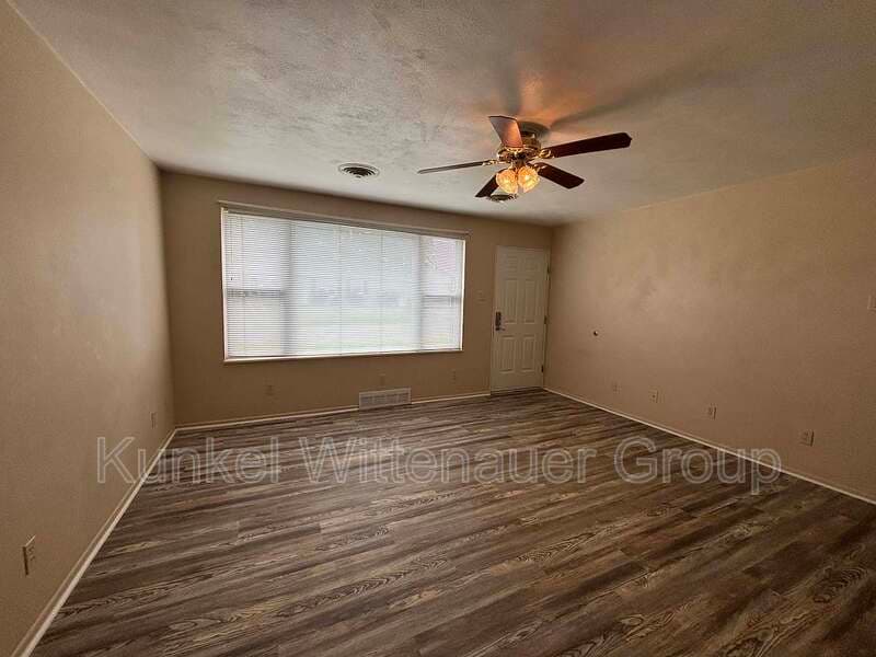Belleville House: 1211 East C Street