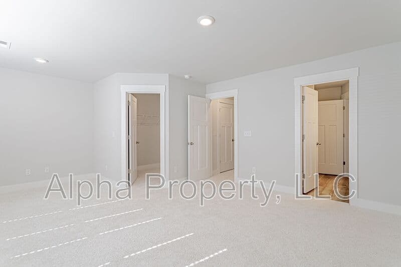Greenville Townhome: 302 Marston Ln