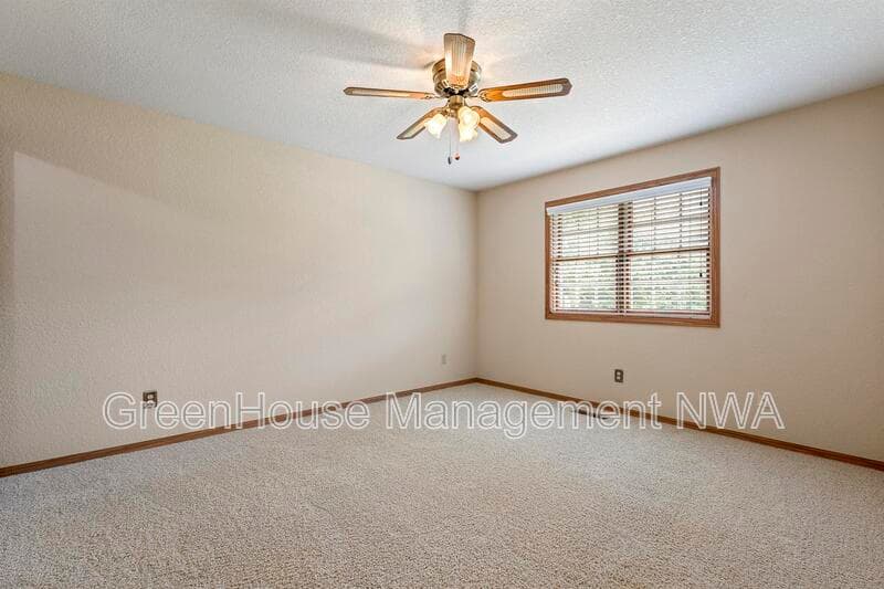 Bentonville House: 1609 SW 2nd Street