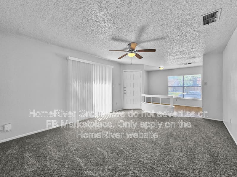San Antonio House: 9715 Hidden Cross
