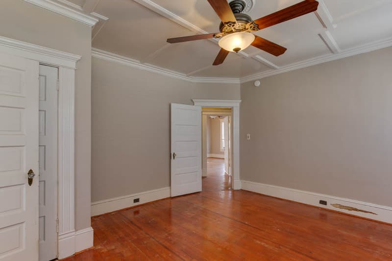 Portsmouth House: 1051 Naval Ave