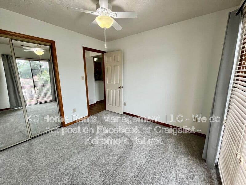 Shawnee House: 12027 W 58th Pl