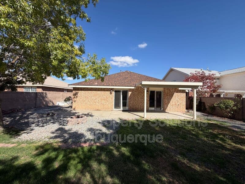 Albuquerque House: 7024 Westford Pl NW