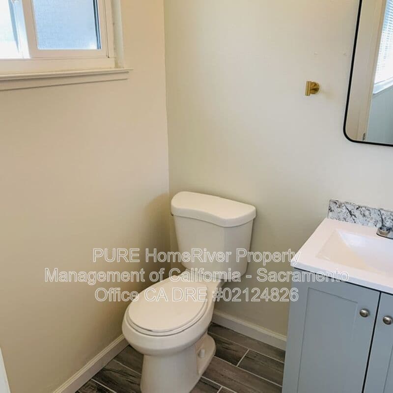Sacramento House: 5320 Andrea Boulevard