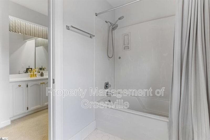Greenville Townhome: 110 Kilkenny court