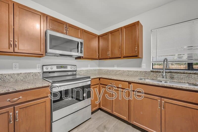 Ocoee Townhome: 631 Olympic Dr
