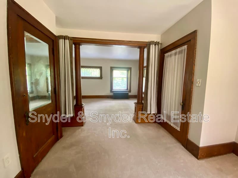 Akron House: 179 Oakdale Avenue