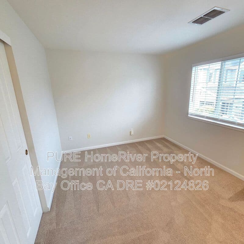 Petaluma House: 1052 Addison Circle