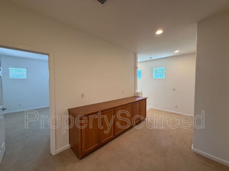 Tracy House: 2099 Frank Blondin Lane