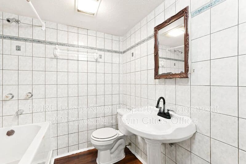 Brooklyn Park House: 7441 Major Ave N